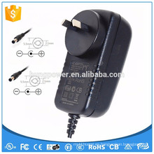 De buena calidad 12V 2A AC / DC Adaptadores de corriente con Euro / UK / EE.UU. enchufe adaptador de corriente AC